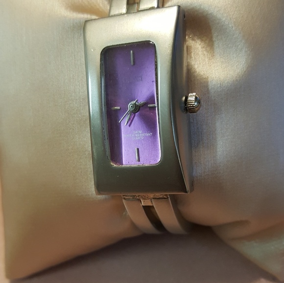 Gucci Sterling Silver Purple Face Ladies Bracelet Watch Size 6.5 Small - Picture 5 of 5